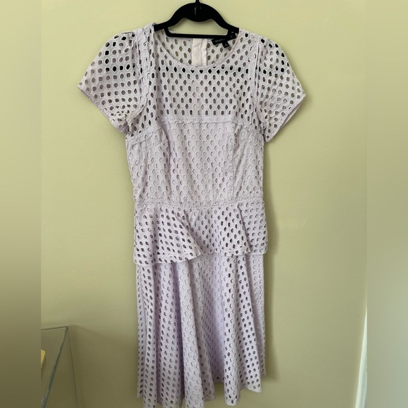 Banana republic lilac peplum dress. Size 4 - Picture 6 of 7